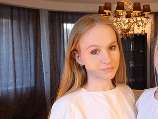 EllaAndOdelyna